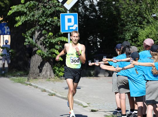 Grafika 15. Zwodnik na trasie biegu