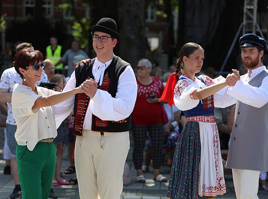 Grafika 10. Festiwal "Muzyka Regionów"