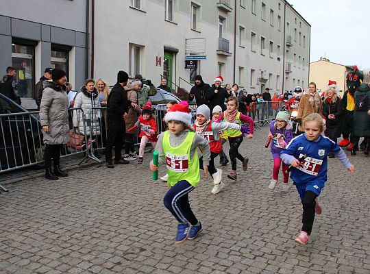 Grafika 3. Start sztafety dziewcząt