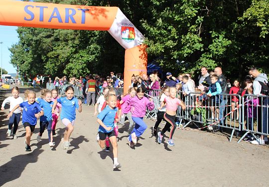 Grafika 30. Edycja Indywidualnych Biegów Przełajowych